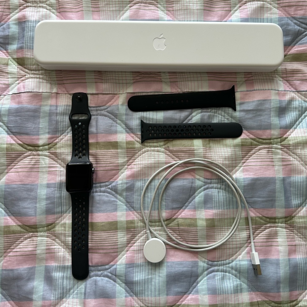 Space Grey Apple Watch Series 3 Sport